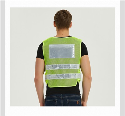 रिफ्लेक्टिव वेस्ट का क्या कार्य है?